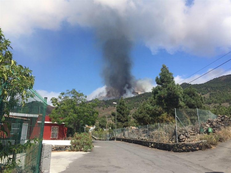 Primeros bulos sobre la erupción en La Palma