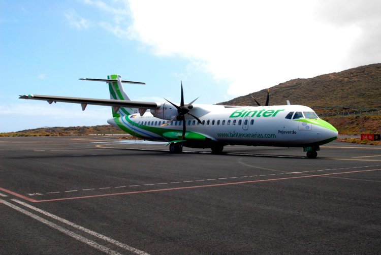Binter retoma vuelos con La Gomera y Tenerife, pero La Palma sigue parada