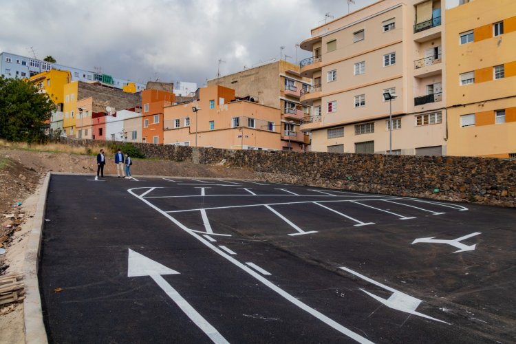 Santa Cruz de Tenerife habilita 49 nuevas plazas de aparcamiento en Salud-La Salle