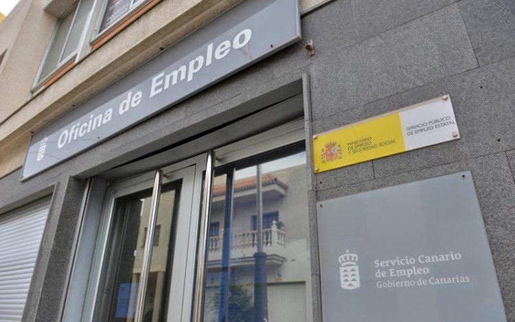 El desempleo bajó un 1,81 % en junio en Canarias, en 3.498 personas