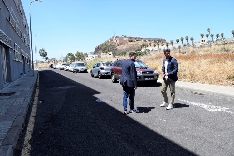 El Ayuntamiento inicia hoy la repavimentación de la calle El Pino para mejorar la seguridad vial en la zona